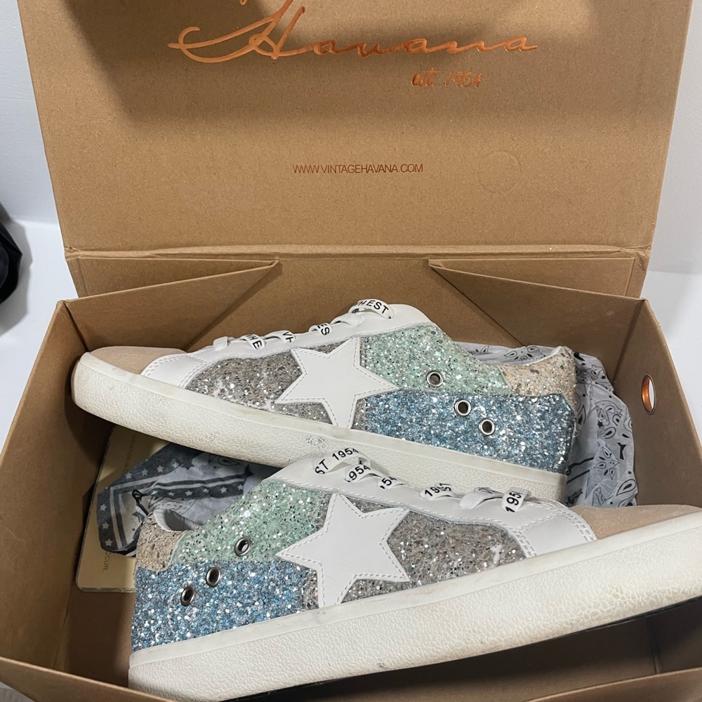 Women's Glitter Sneakers - Multicolor